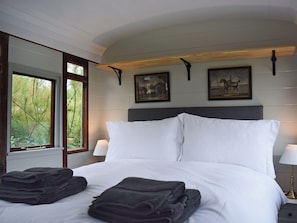 2 dormitorios, wifi gratis, ropa de cama