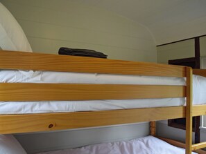 2 soverom, wi-fi (inkludert) og sengetøy