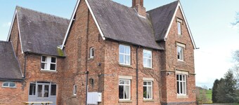 8 bedroom accommodation in Somersal Herbert, Ashbourne