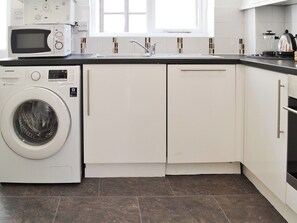 Dishwasher, high chair, cookware/dishes/utensils - 2 bedroom accommodation in Sheringham (Sheringham)