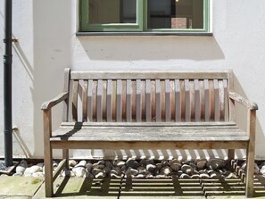 Property grounds - 2 bedroom accommodation in Sheringham (Sheringham)