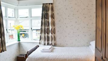 3 quartos, Wi-Fi de cortesia, roupa de cama