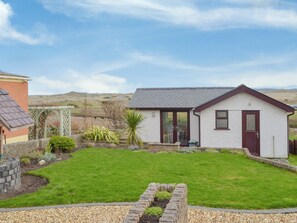 Exterior - 1 bedroom accommodation in Aberffraw, Anglesey (Aberffraw, Anglesey)