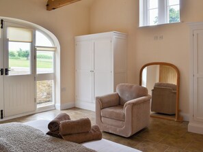 3 bedrooms, free WiFi, bed sheets - 3 bedroom accommodation in Binbrook, near Market Rasen (Binbrook, near Market Rasen)