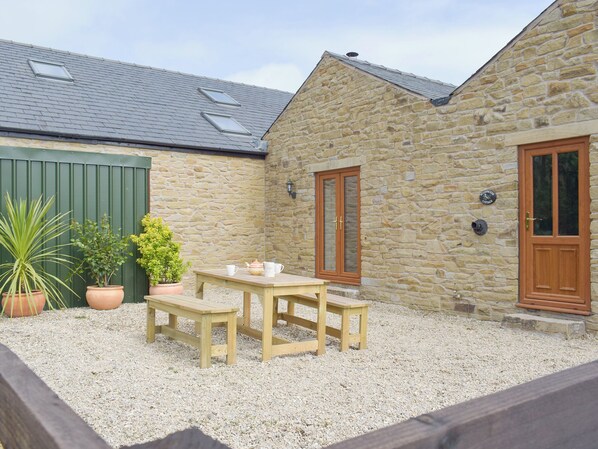 Outdoor dining - Woodpecker Cottage - UKC3412 (Bolton-by-Bowland)