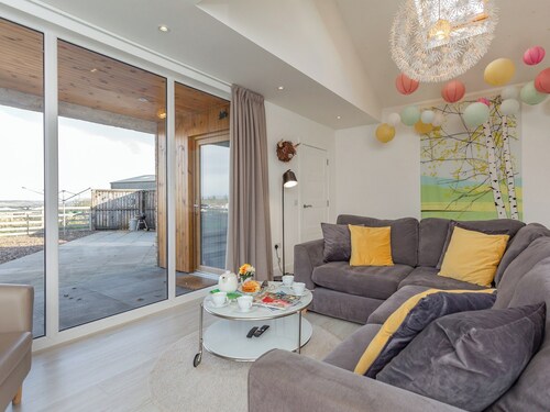 2 bedroom accommodation in Auchterarder