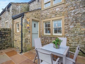 Outdoor dining - 2 bedroom accommodation in Wigglesworth, near Settle (Wigglesworth, near Settle)