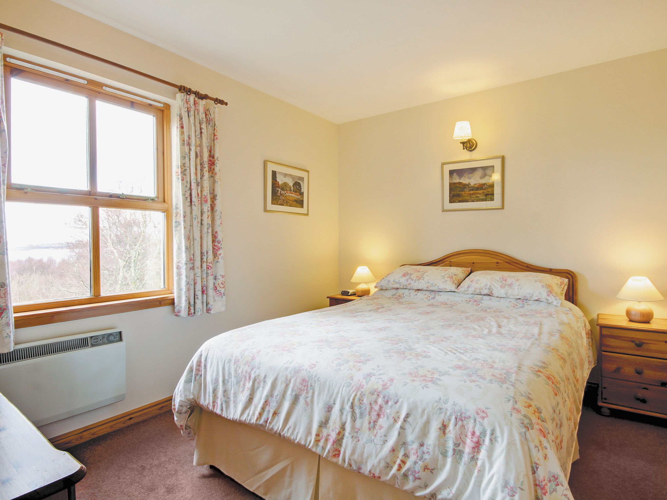 2 bedrooms, bed sheets