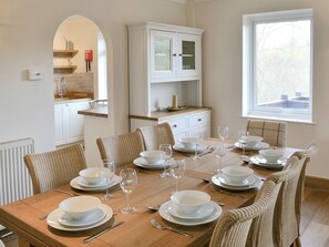 Dining - 4 bedroom accommodation in Trusham, near Newton Abbot (Trusham, near Newton Abbot)