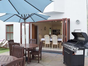 Outdoor dining - 6 bedroom accommodation in Stepaside, near Saundersfoot (Stepaside, near Saundersfoot)