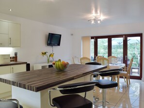 Dining - 6 bedroom accommodation in Stepaside, near Saundersfoot (Stepaside, near Saundersfoot)