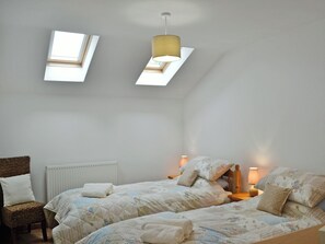 3 bedrooms, free WiFi, bed sheets
