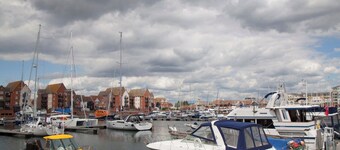 2 bedroom accommodation in Sovereign Harbour, near Eastbourne