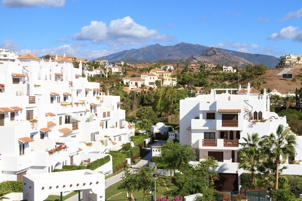 Exterior - Golf Hills Marbella - Beautiful decorated incl. lounge terrace (Estepona)