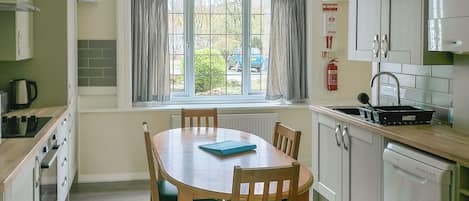 Dishwasher, high chair