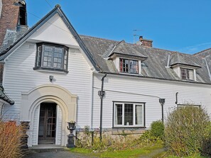 Exterior - 3 bedroom accommodation in Llanddona, near Beaumaris (Llanddona, near Beaumaris)
