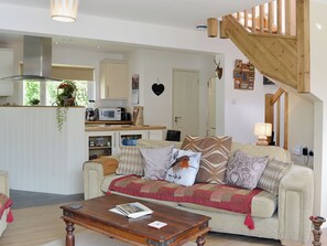 Fireplace - 4 bedroom accommodation in Dunster, near Minehead (Dunster, near Minehead)