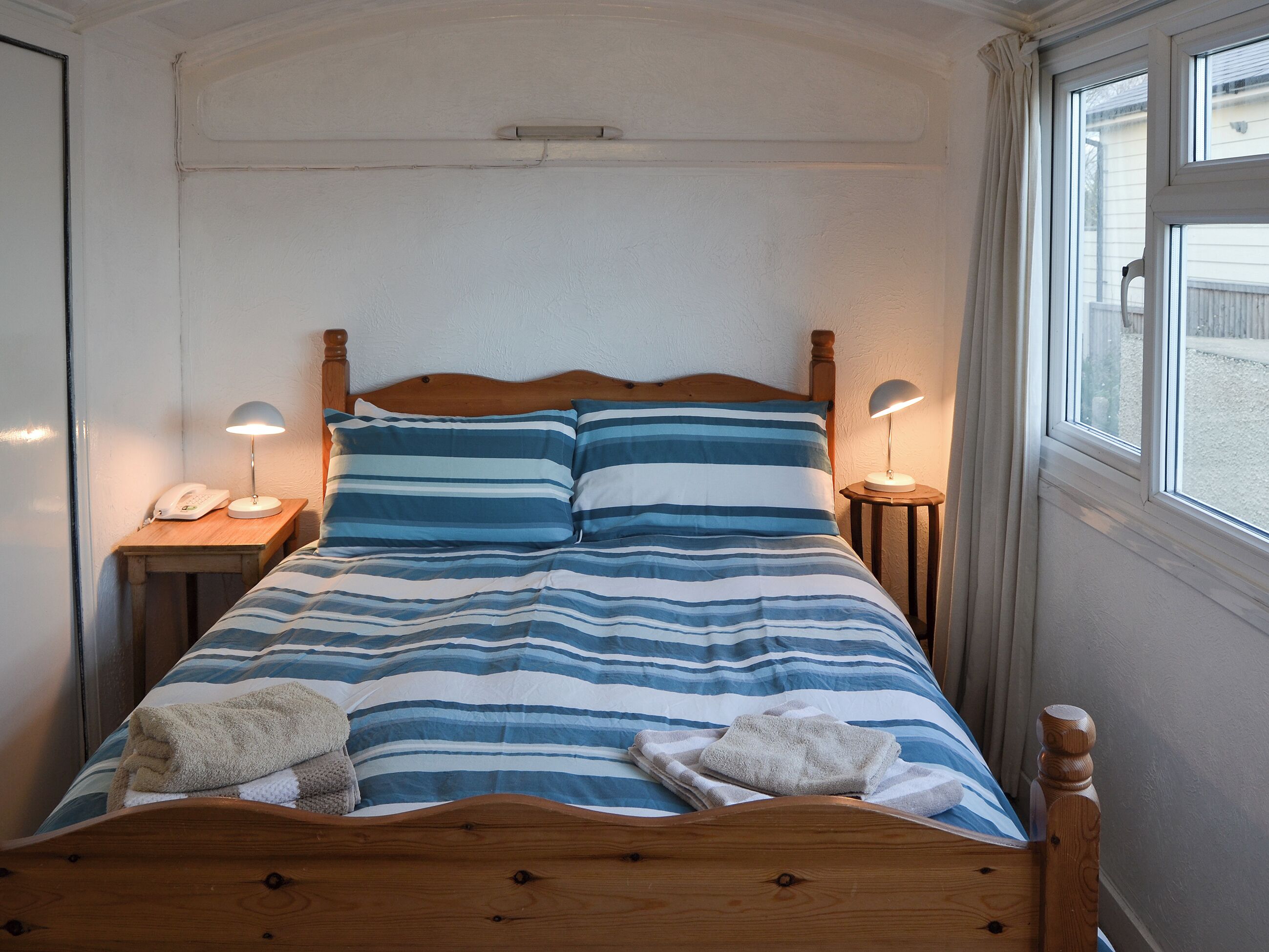 4 bedrooms, WiFi (free), bed sheets