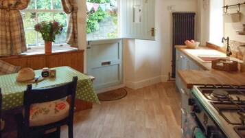 Dishwasher, highchair