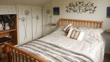 3 bedrooms, free WiFi, bed sheets