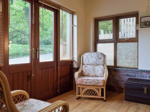 Interior - 3 bedroom accommodation in Llanddowror, near Laugharne (Llanddowror, near Laugharne)