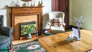 Unclassified image, 5 of 13, button - 1 bedroom accommodation in Castletown, near Thurso (Castletown, near Thurso)