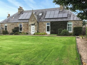 Exterior - 1 bedroom accommodation in Castletown, near Thurso (Castletown, near Thurso)