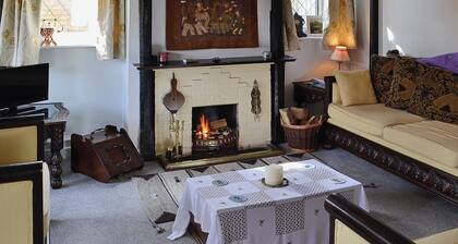 2 bedroom accommodation in Charmouth