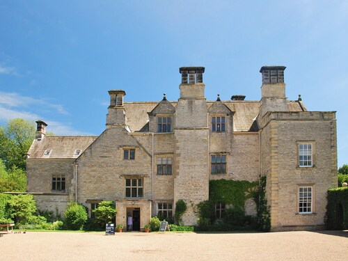 2 bedroom accommodation in Welburn, near York