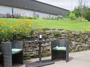 Outdoor dining - 2 bedroom accommodation in Caldbeck, near Keswick (Caldbeck, near Keswick)