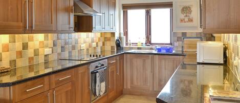 Dishwasher, high chair