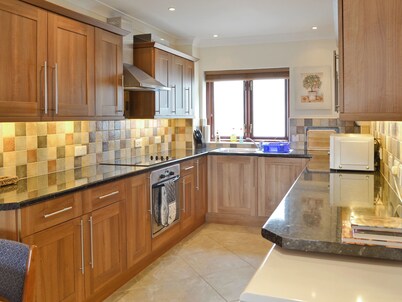 3 bedroom accommodation in Castletown