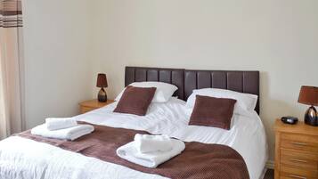 3 bedrooms, free WiFi, bed sheets