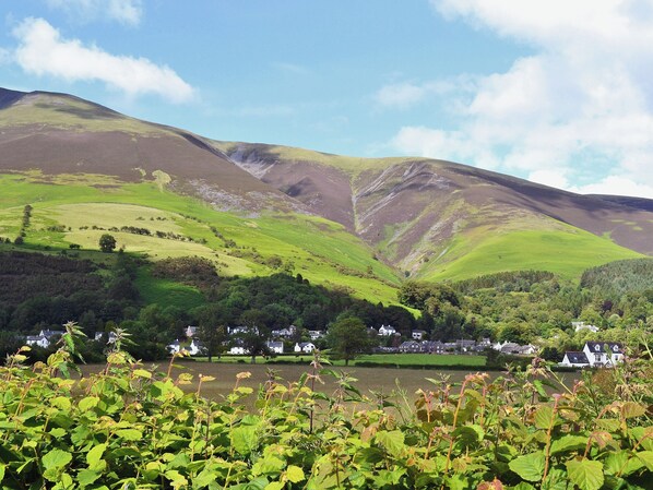 A valley with houses and greenery. - 2 bedroom accommodation in Allonby, near Silloth (Allonby, near Silloth)