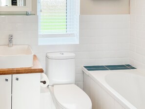 Towels - Ideal for couples wishing to enjoy a beach holiday or discover The Broads. (Happisburgh)