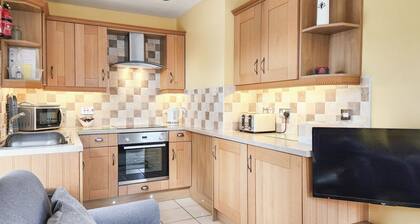 4 Eldin Hall Cottages