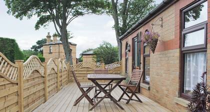 4 Eldin Hall Cottages