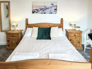 2 bedrooms, free WiFi, bed sheets - 2 bedroom accommodation in Poulton-le-Fylde, near Blackpool (Poulton-le-Fylde, near Blackpool)
