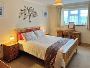 1 bedroom, free WiFi, bed sheets - 1 bedroom accommodation in East Taphouse, near Liskeard (East Taphouse, near Liskeard)