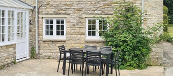 3 bedroom accommodation in Harmans Cross, near Swanage