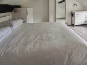 3 chambres, Wi-Fi gratuit, draps fournis