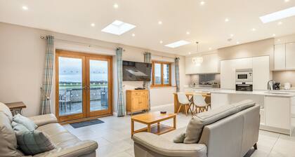 2 bedroom accommodation in Penrhos Feilw, near Trearddur Bay