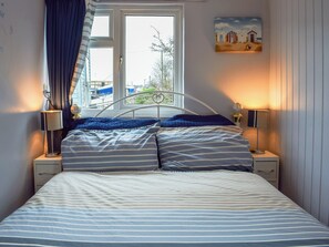 1 quarto, Wi-Fi de cortesia, roupa de cama