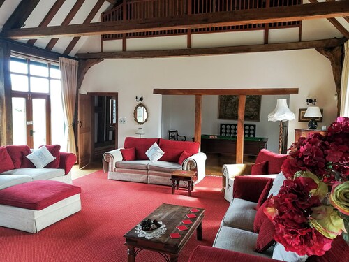 8 bedroom accommodation in Badley, near Needham Market