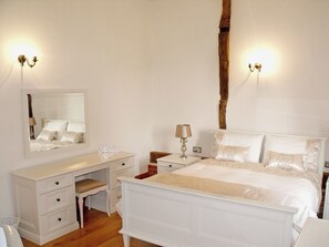 8 chambres, Wi-Fi gratuit, draps fournis