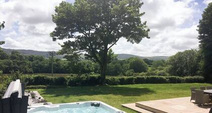 6 chambres Ă coucher Ă Eglwyswrw, near Cardigan