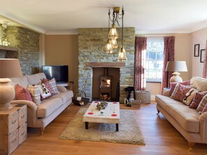 Unclassified image, 2 of 41, button - 6 bedroom accommodation in Eglwyswrw, near Cardigan (Eglwyswrw, near Cardigan)