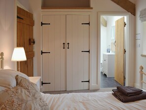 3 habitaciones, wifi gratis y ropa de cama