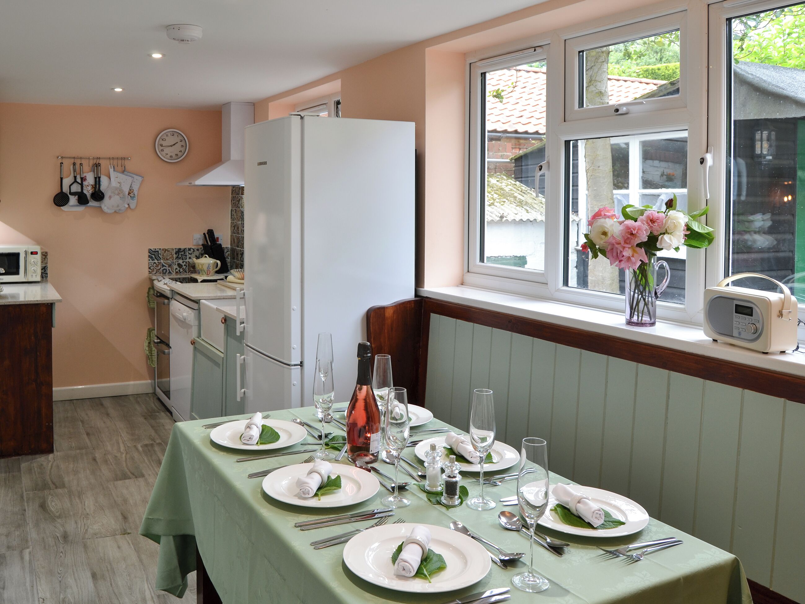 Dishwasher, highchair