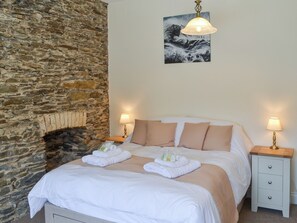 3 bedrooms, free WiFi, bed sheets - Rosetta Apartments - Ocean Mist (Newquay)
